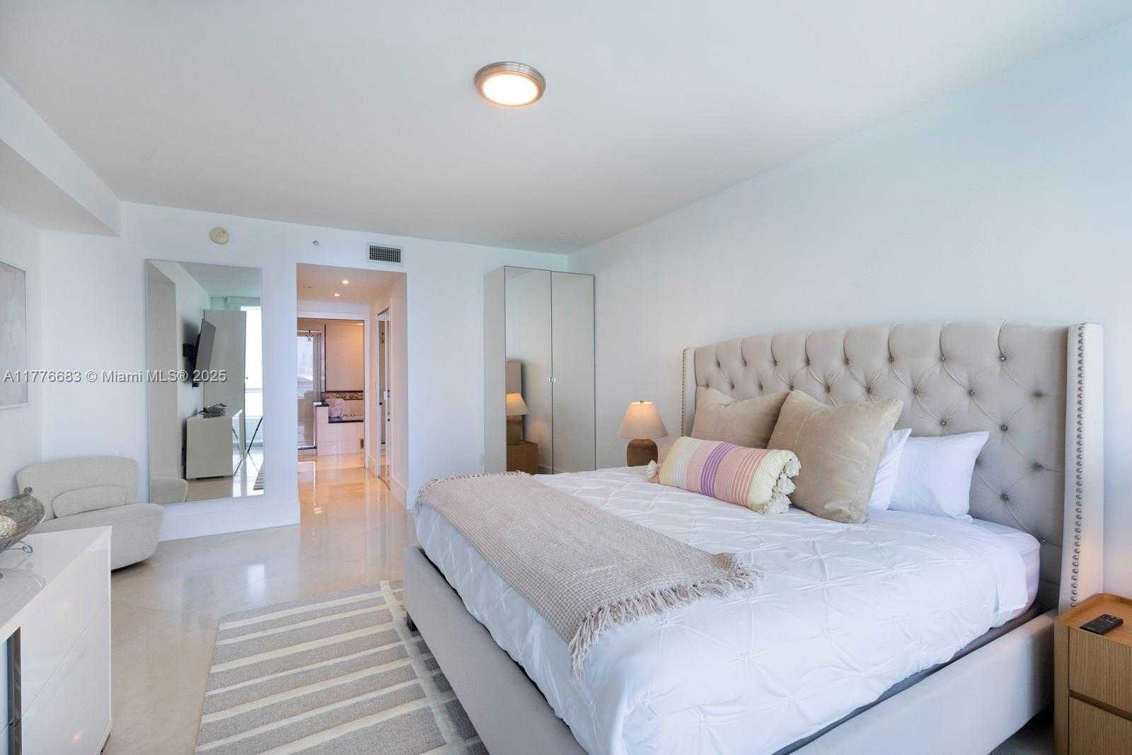 Small Image of 520 WEST AVE #1502, Miami Beach Number 19