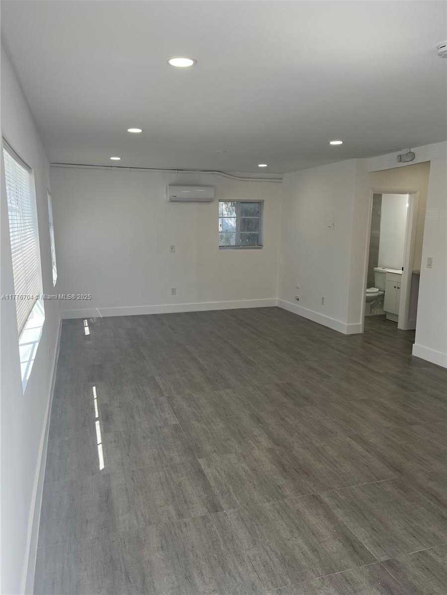 Small Image of 7116 BAY DR #6, Miami Beach Number 6