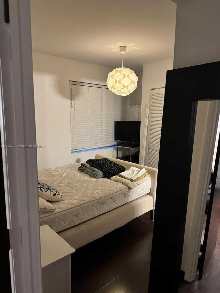 Small Image of 435 21ST ST #221, Miami Beach Number 14