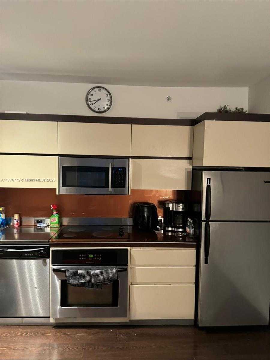 Small Image of 435 21ST ST #221, Miami Beach Number 15