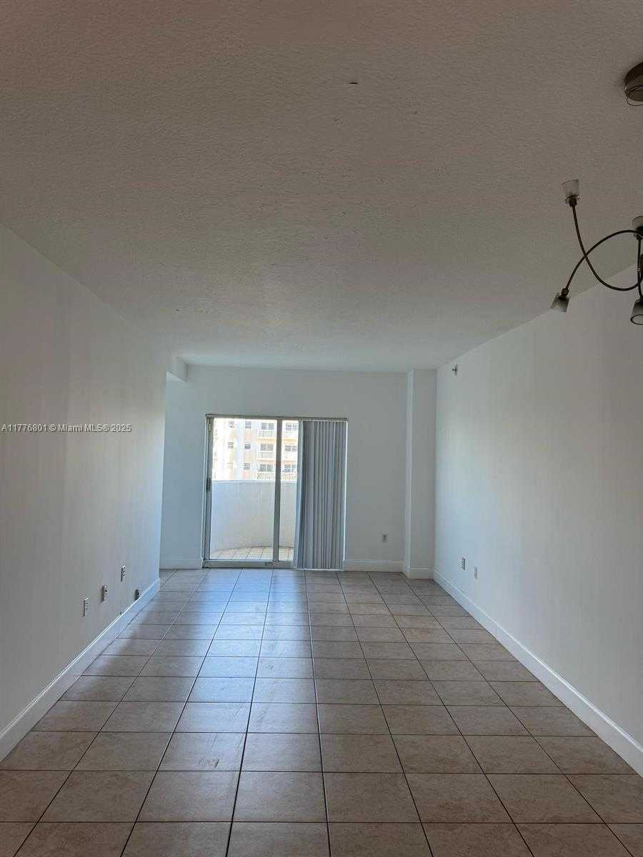 Small Image of 50 MENORES AVE #518, Coral Gables Number 11