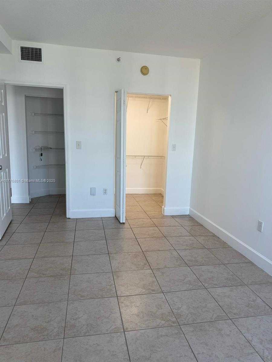 Small Image of 50 MENORES AVE #518, Coral Gables Number 15
