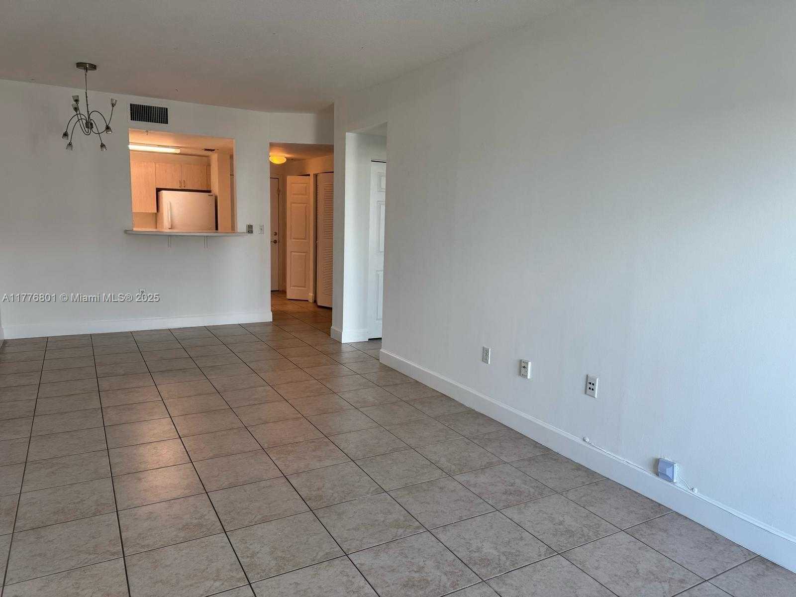 Small Image of 50 MENORES AVE #518, Coral Gables Number 3