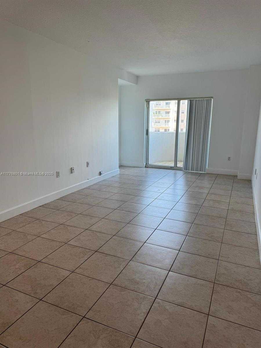 Small Image of 50 MENORES AVE #518, Coral Gables Number 8