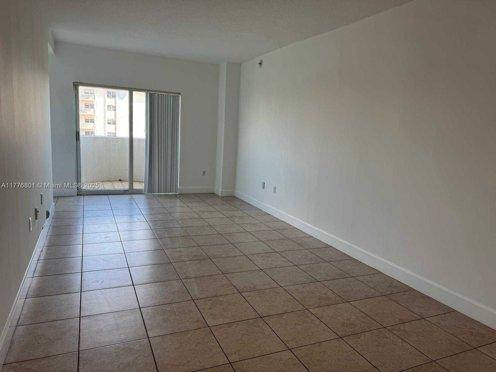 Small Image of 50 MENORES AVE #518, Coral Gables Number 9
