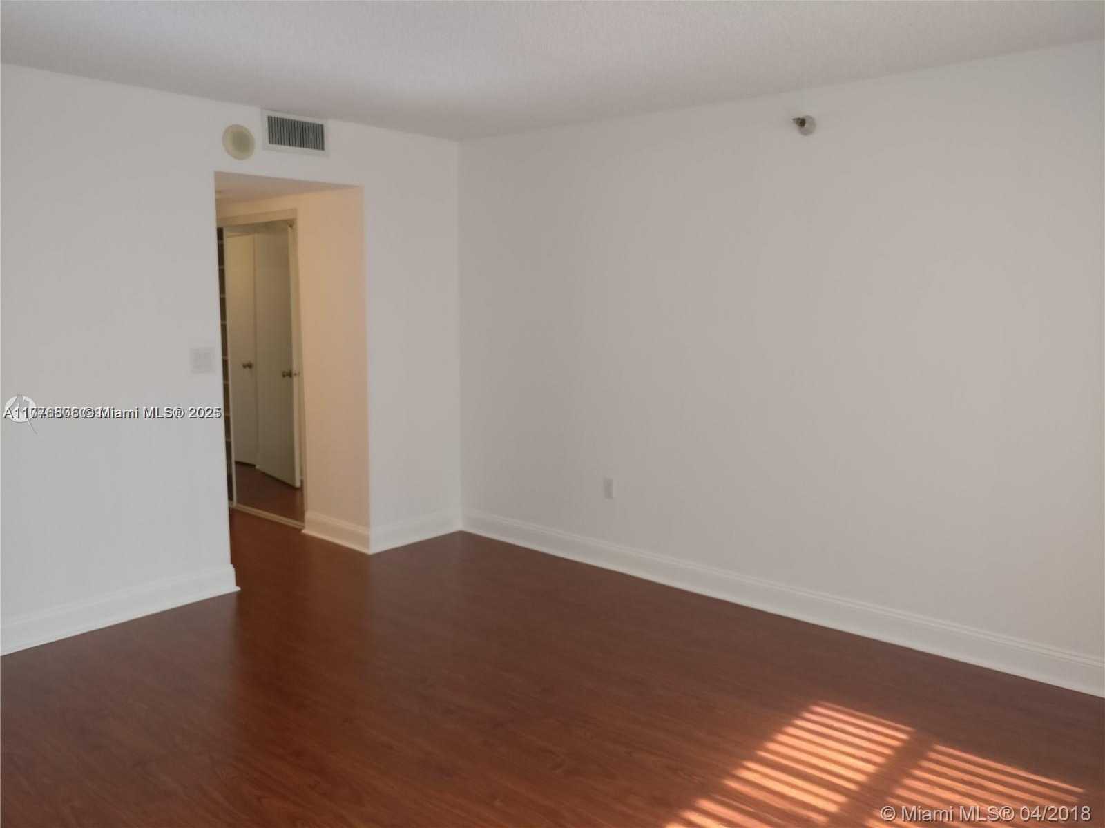 Small Image of 20515 EAST COUNTRY CLUB DR #248, Aventura Number 5