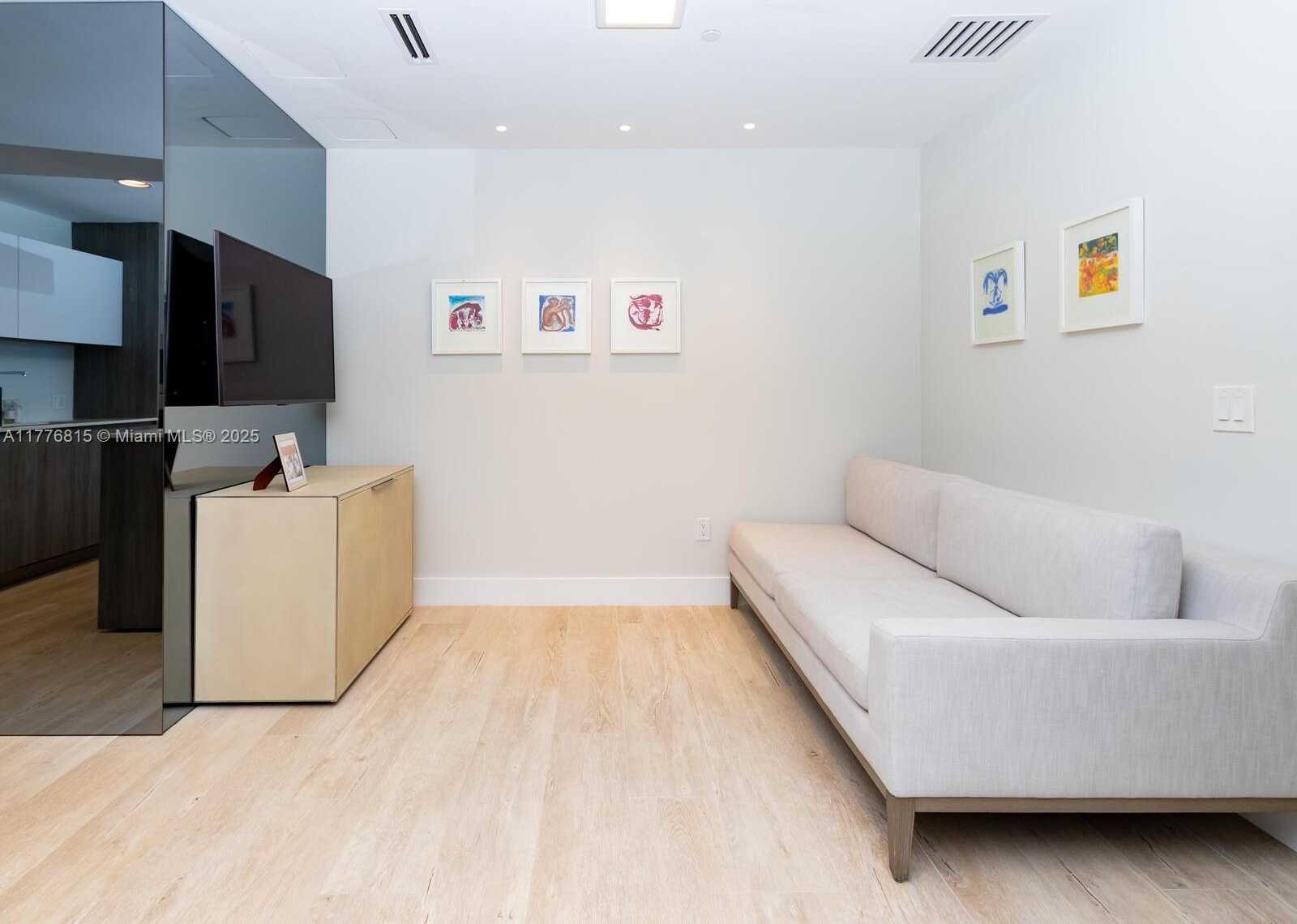 Small Image of 360 OCEAN DR #304S, Key Biscayne Number 19