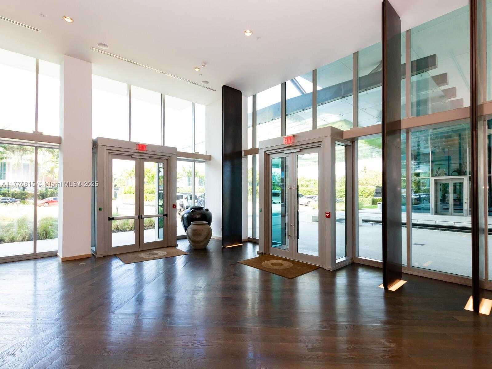 Small Image of 360 OCEAN DR #304S, Key Biscayne Number 26