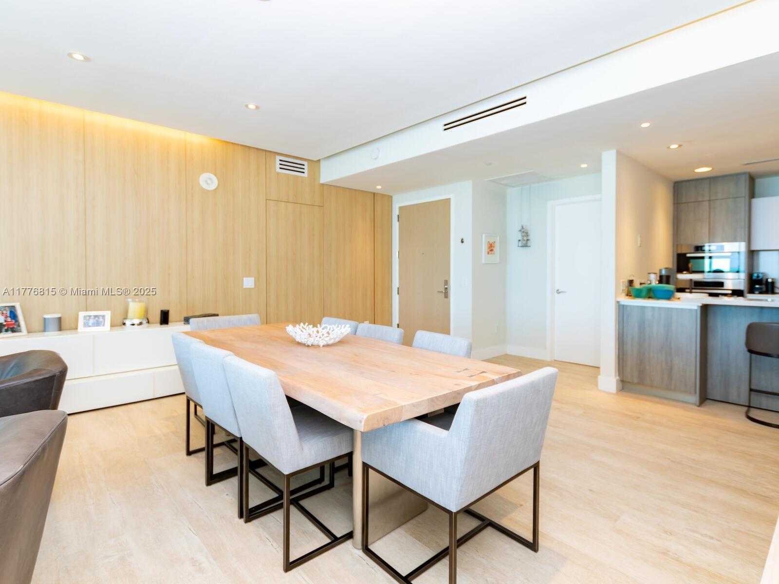 Small Image of 360 OCEAN DR #304S, Key Biscayne Number 5