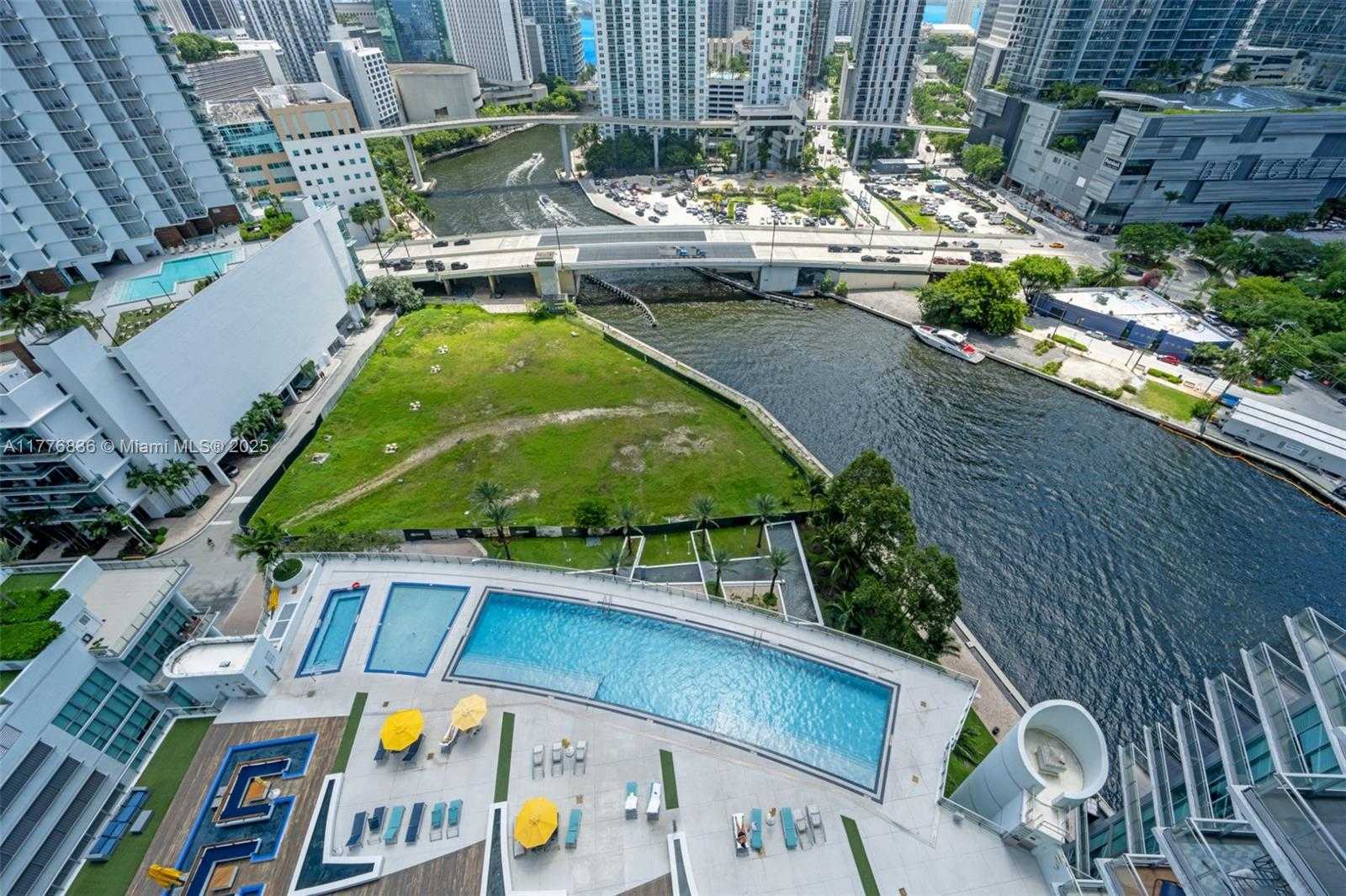 Small Image of 92 SOUTH WEST 3RD ST #4212, Miami Number 10