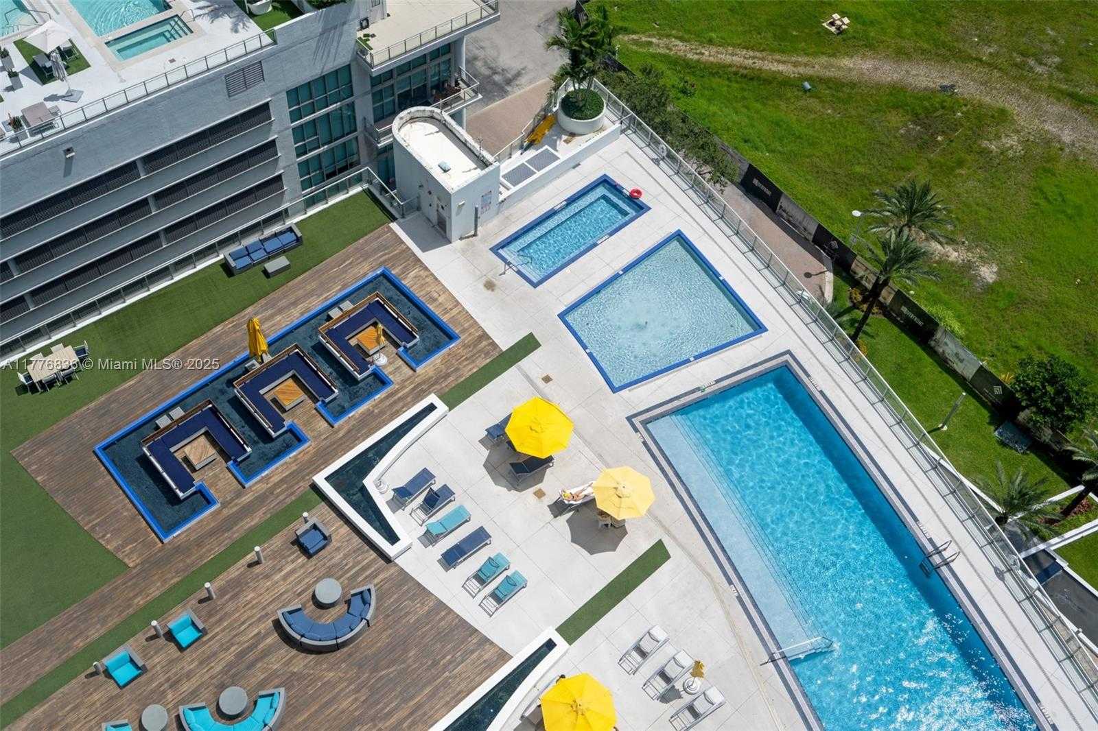 Small Image of 92 SOUTH WEST 3RD ST #4212, Miami Number 11