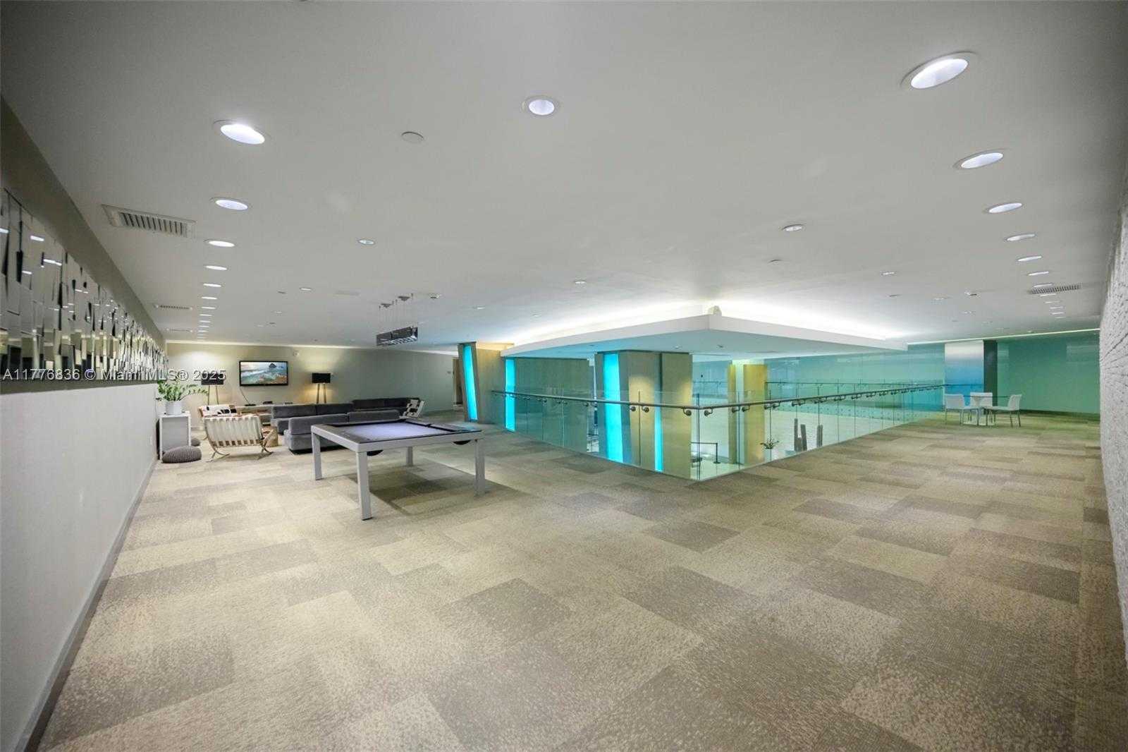 Small Image of 92 SOUTH WEST 3RD ST #4212, Miami Number 15