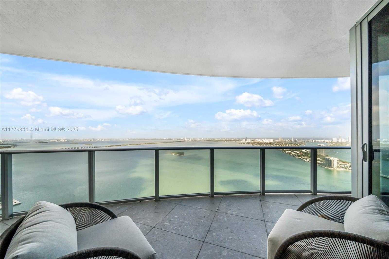 Small Image of 488 NE 18th St, Miami, FL 33132, USA Number 49