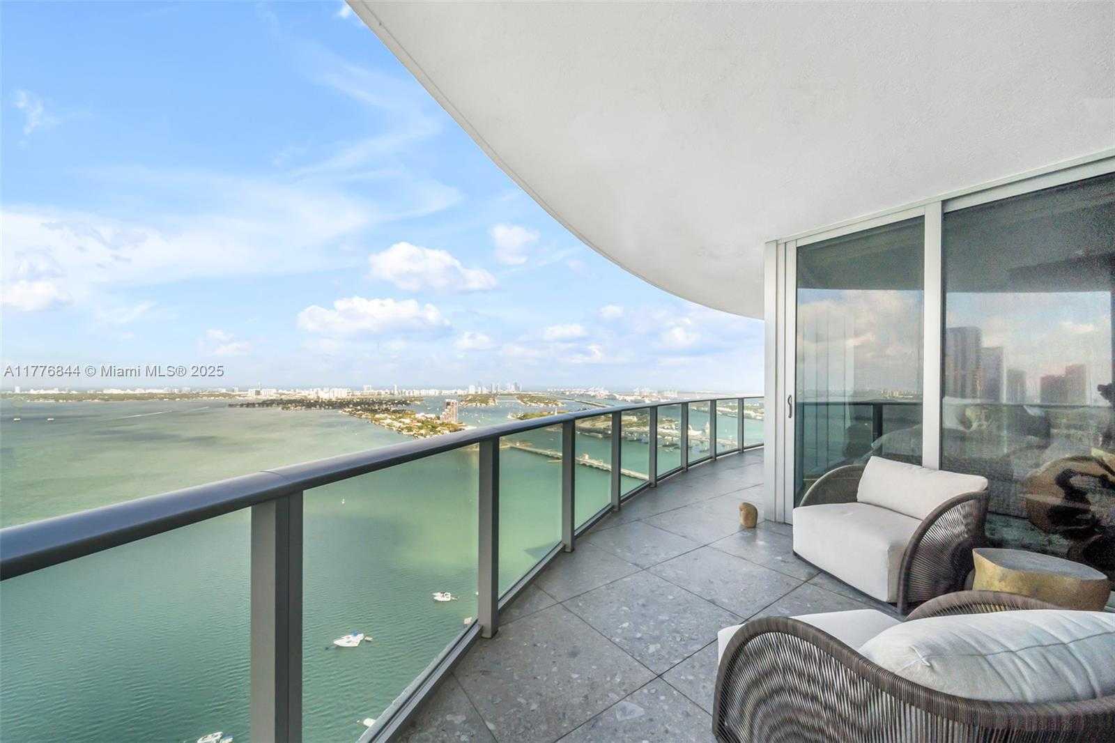 Small Image of 488 NE 18th St, Miami, FL 33132, USA Number 54