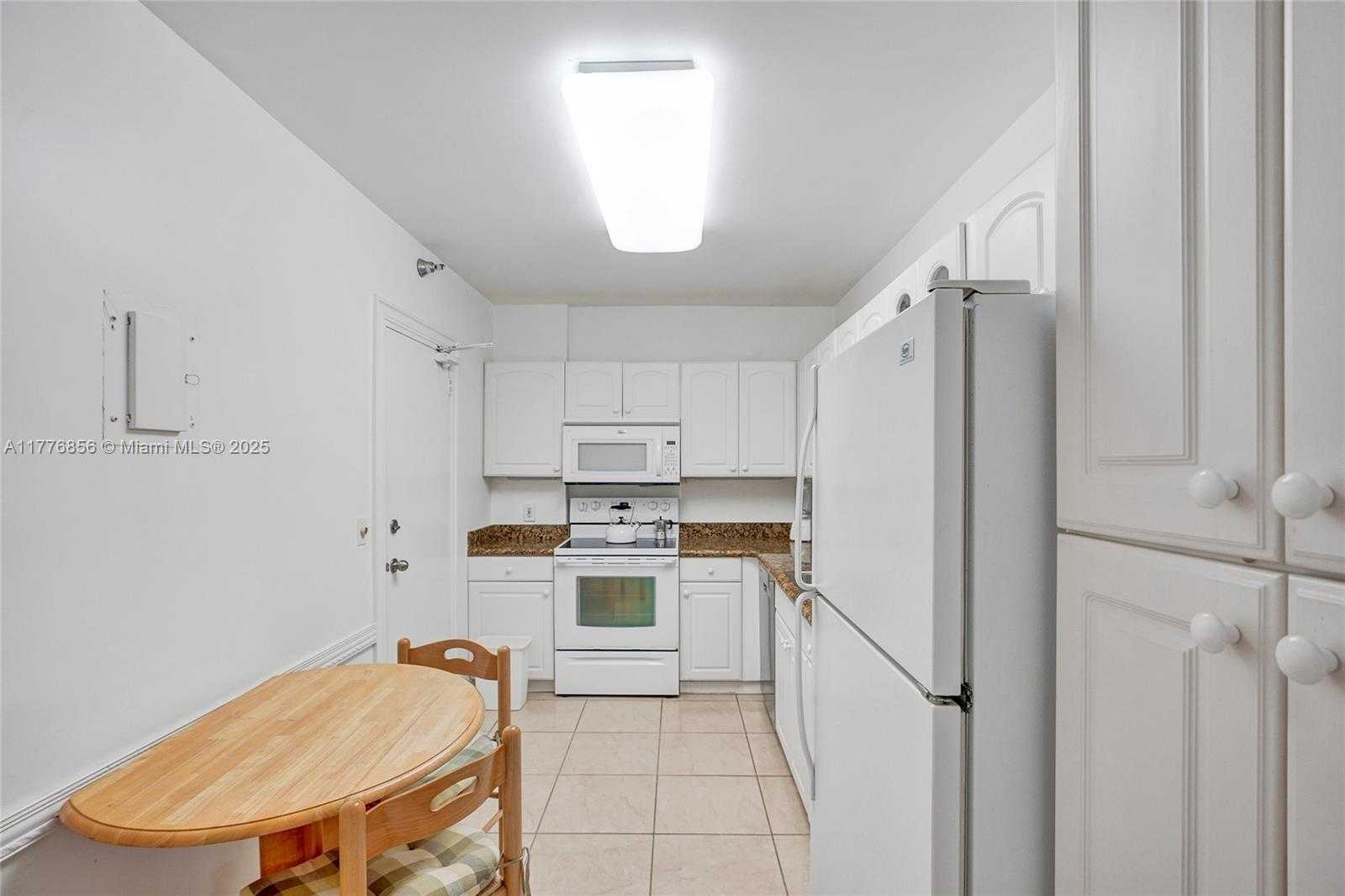 Small Image of 10185 COLLINS AVE #1021, Bal Harbour Number 13