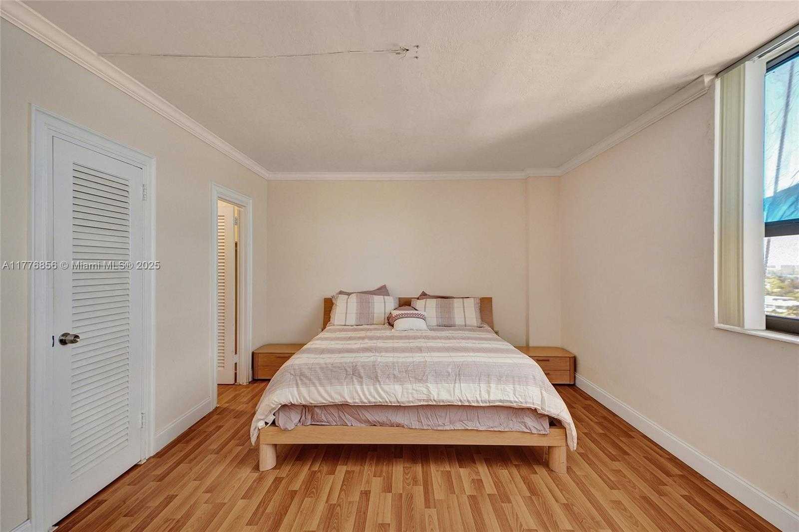 Small Image of 10185 COLLINS AVE #1021, Bal Harbour Number 18