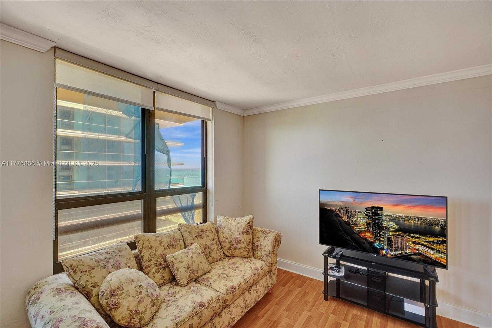 Small Image of 10185 COLLINS AVE #1021, Bal Harbour Number 23