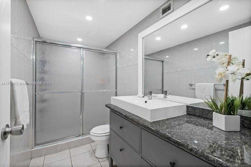 Small Image of 3800 SOUTH OCEAN DR #410, Hollywood Number 17