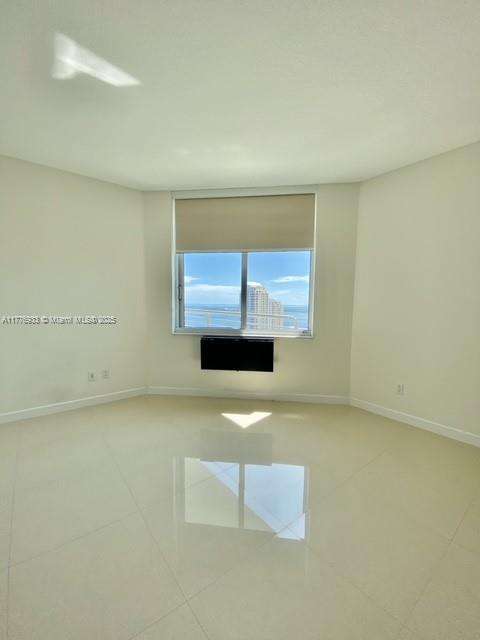 Small Image of 325 SOUTH BISCAYNE BLVD #4215, Miami Number 13