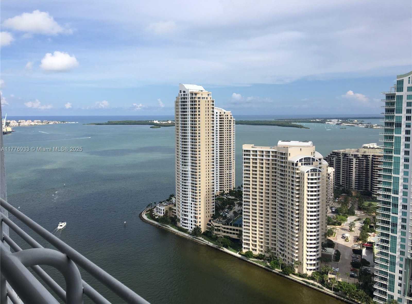 Small Image of 325 SOUTH BISCAYNE BLVD #4215, Miami Number 19