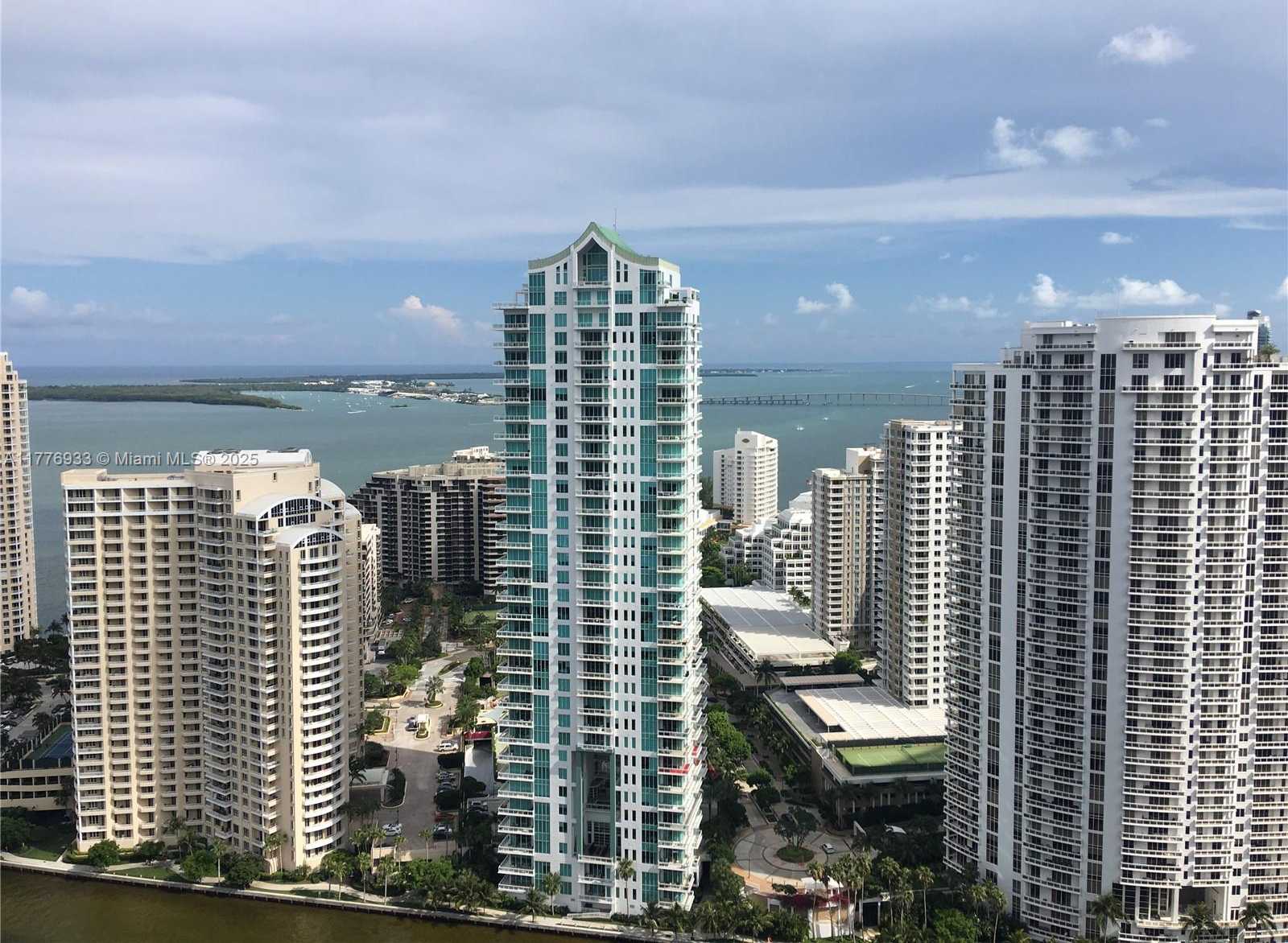 Small Image of 325 SOUTH BISCAYNE BLVD #4215, Miami Number 21