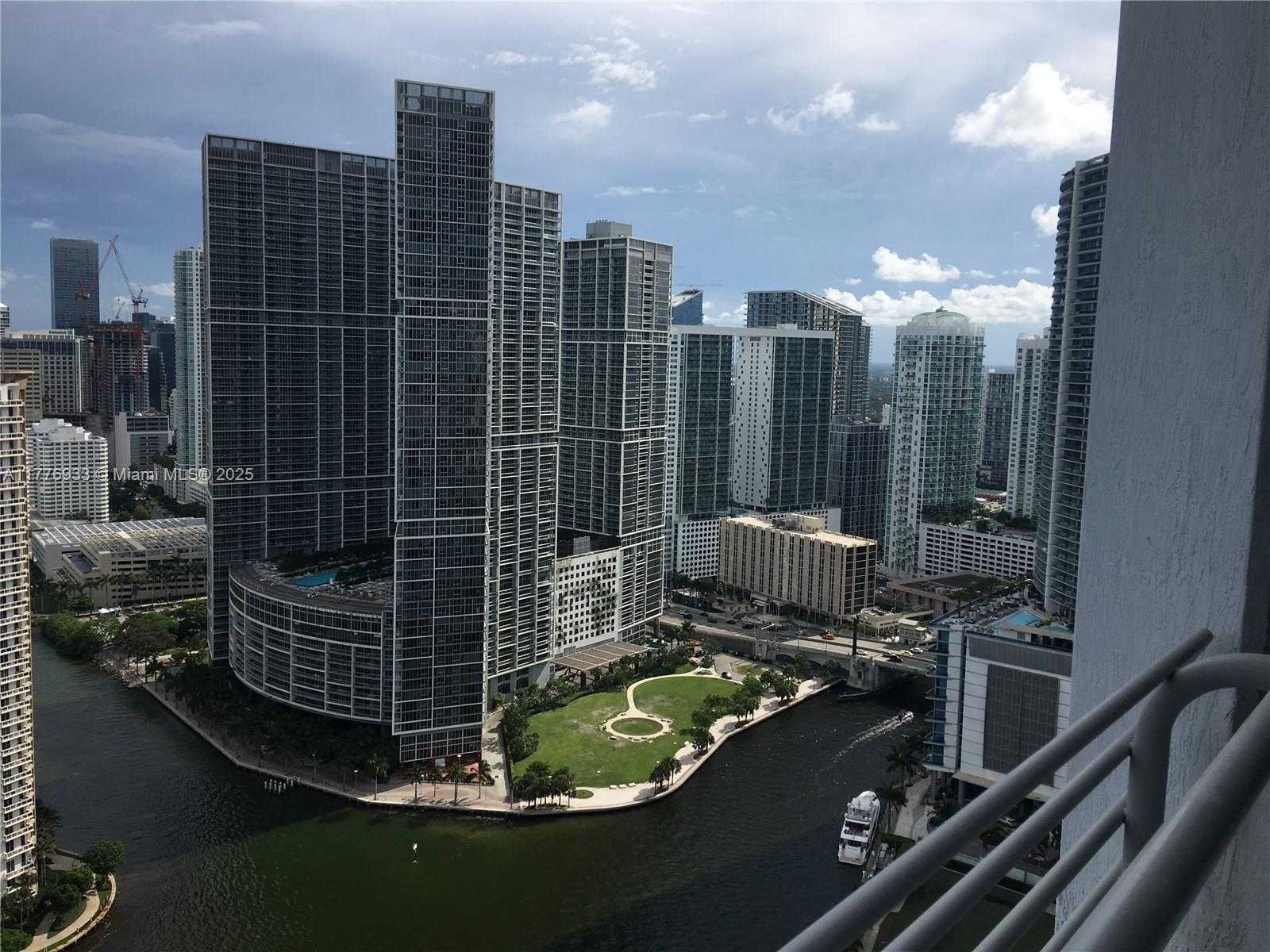 Small Image of 325 SOUTH BISCAYNE BLVD #4215, Miami Number 23