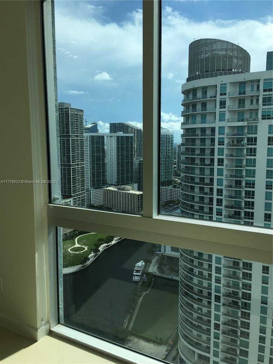 Small Image of 325 SOUTH BISCAYNE BLVD #4215, Miami Number 6