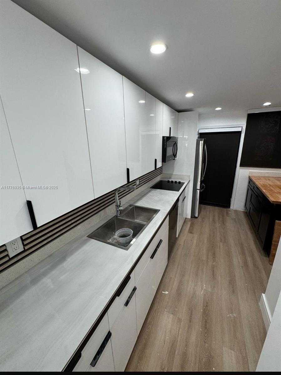 Small Image of 3660 NORTH EAST 166TH ST #608, North Miami Beach Number 9