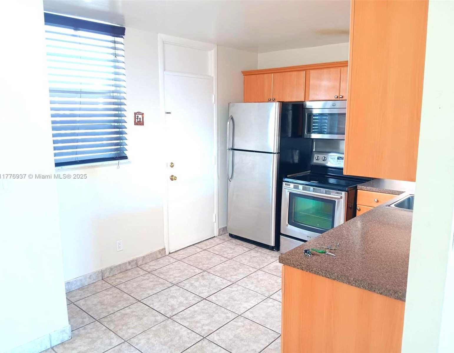 Small Image of 3703 NORTH EAST 166TH ST #704, North Miami Beach Number 4