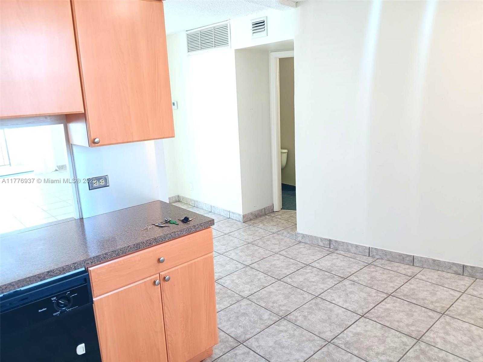Small Image of 3703 NORTH EAST 166TH ST #704, North Miami Beach Number 5