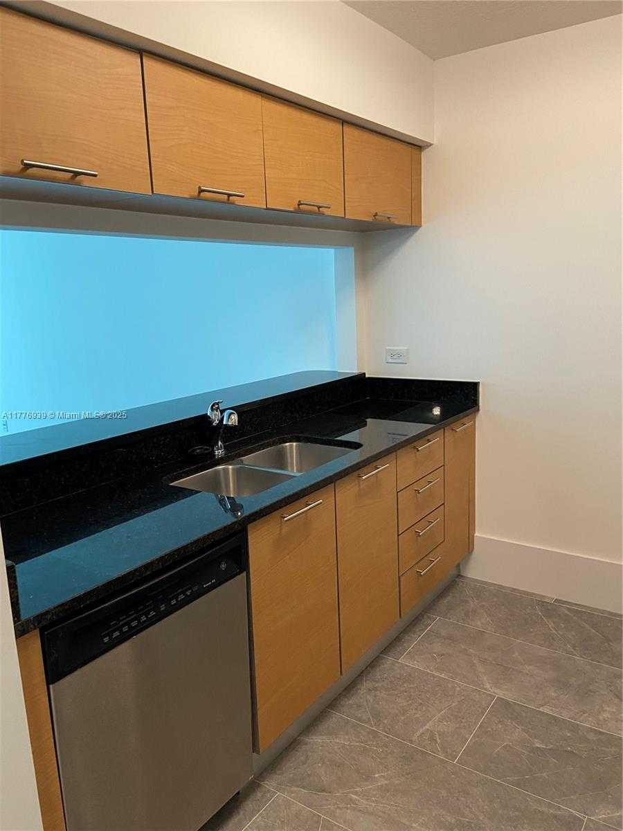 Small Image of 31 SOUTH EAST 5TH ST #2103, Miami Number 11