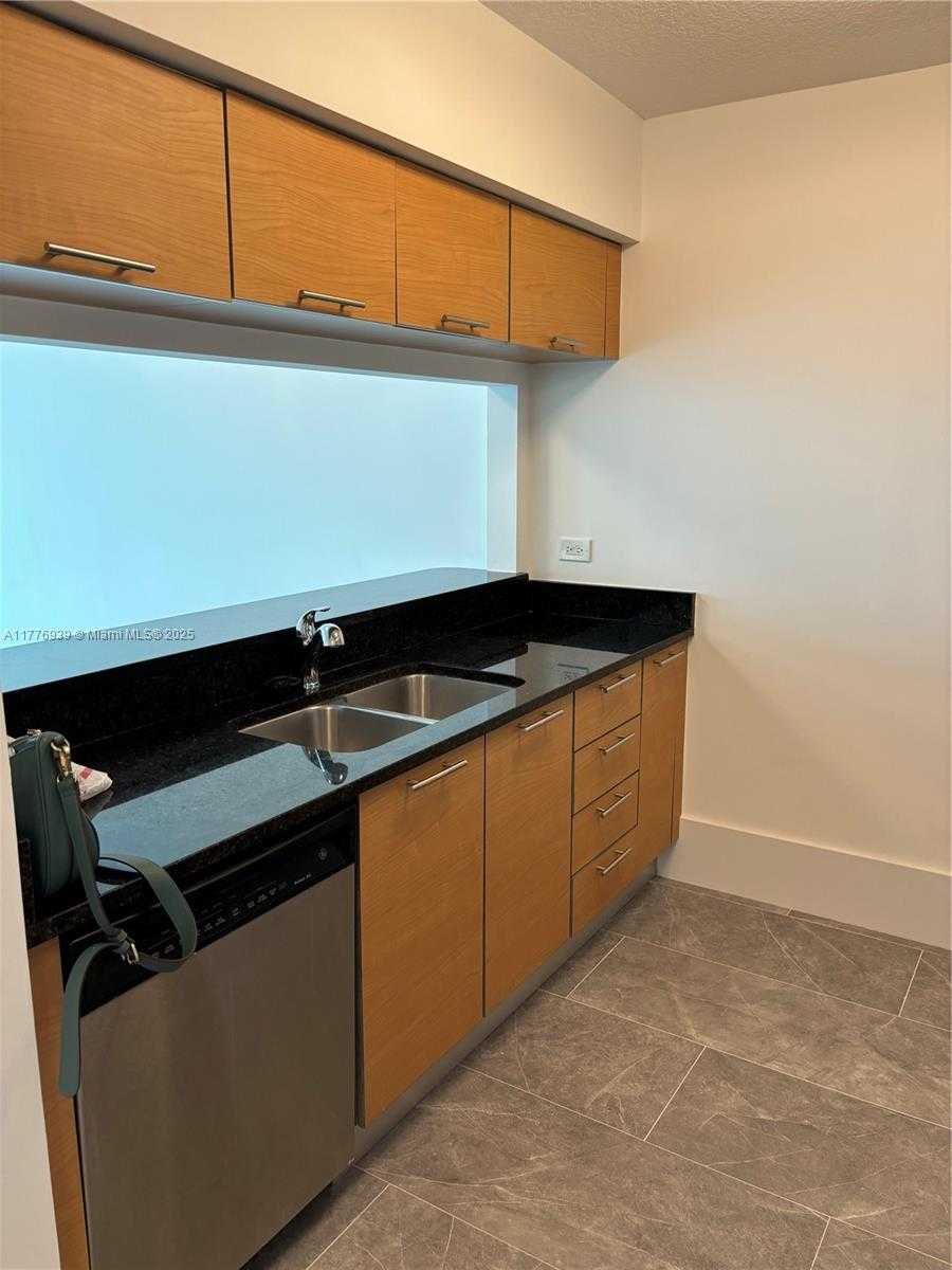 Small Image of 31 SOUTH EAST 5TH ST #2103, Miami Number 14