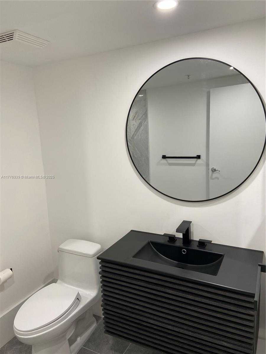 Small Image of 31 SOUTH EAST 5TH ST #2103, Miami Number 18