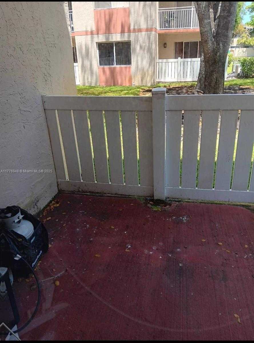 Small Image of 18870 NORTH WEST 57TH AVE #108, Hialeah Number 11
