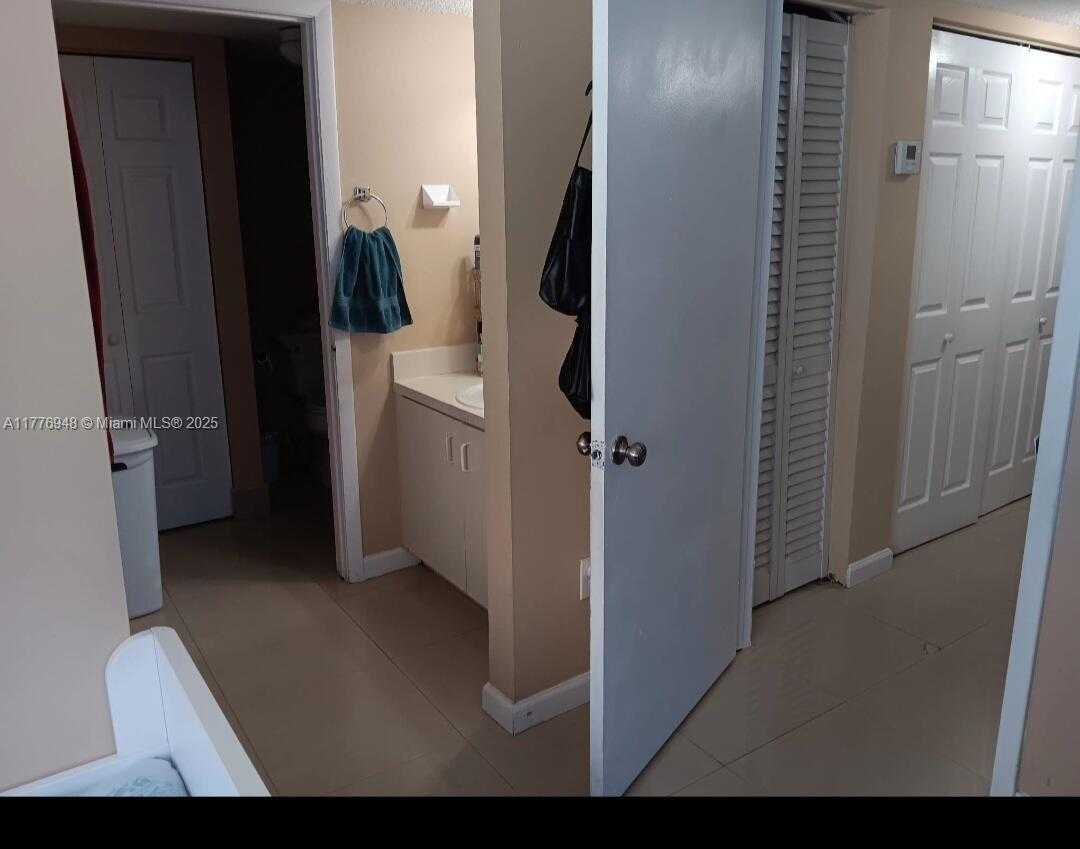 Small Image of 18870 NORTH WEST 57TH AVE #108, Hialeah Number 17