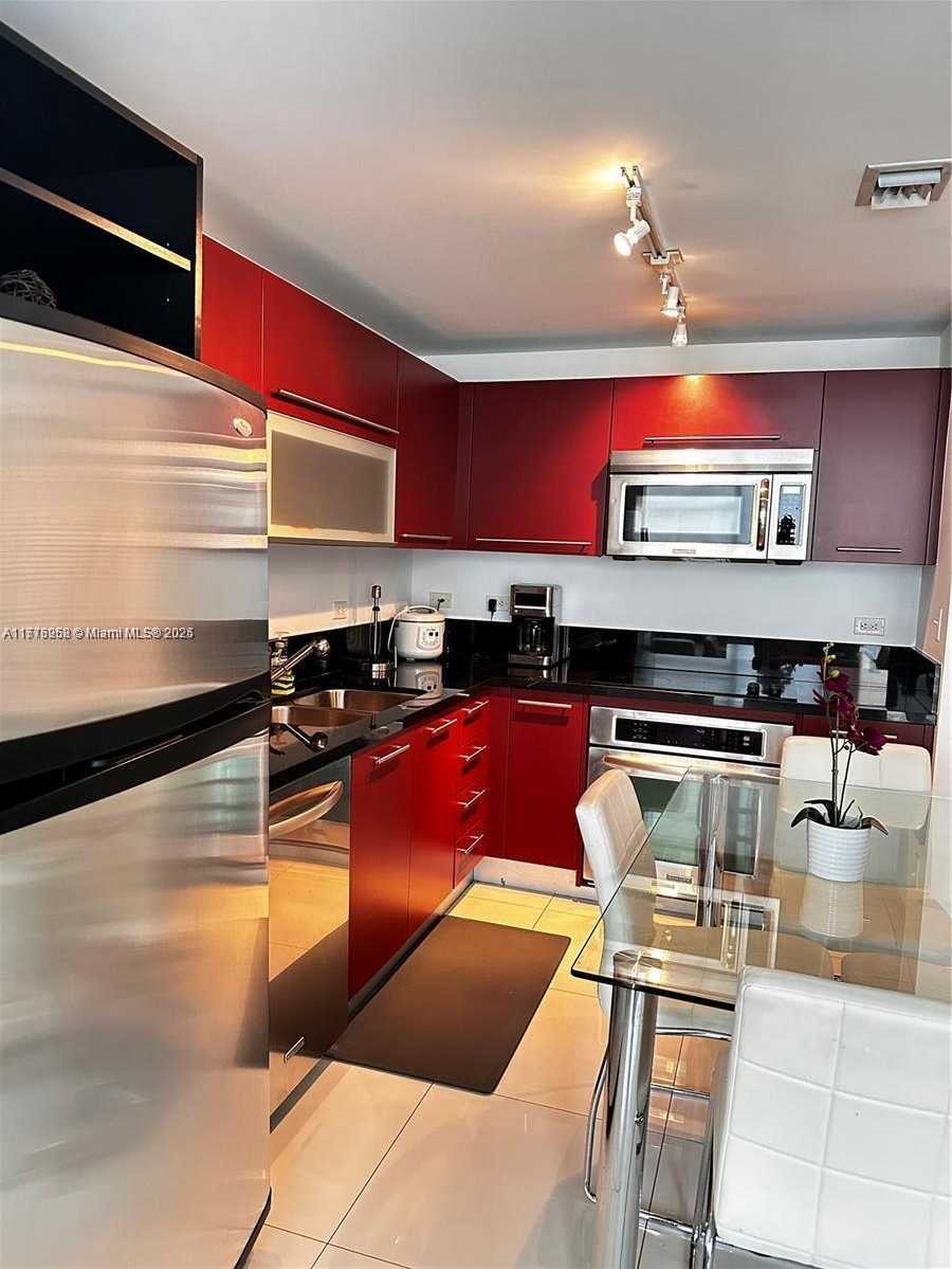 Small Image of 244 BISCAYNE BLVD #442, Miami Number 12