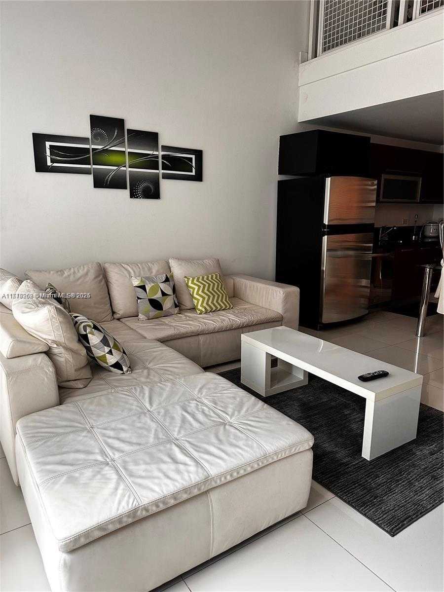 Small Image of 244 BISCAYNE BLVD #442, Miami Number 8