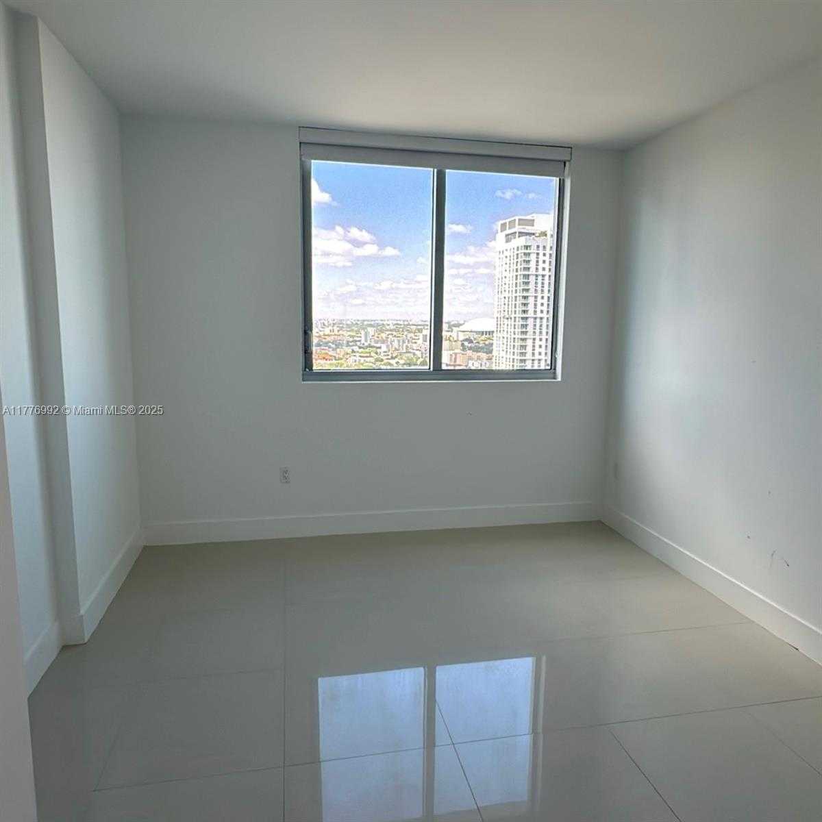 Small Image of 92 SOUTH WEST 3RD ST #2910, Miami Number 6