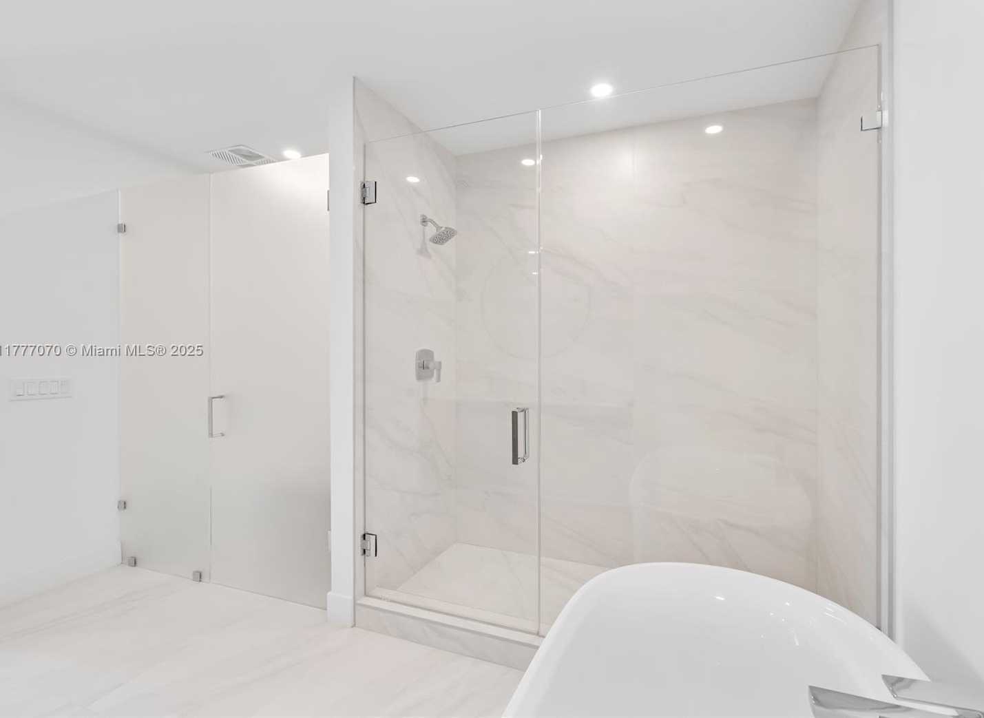 Small Image of 17550 COLLINS AVE #903, Sunny Isles Beach Number 11