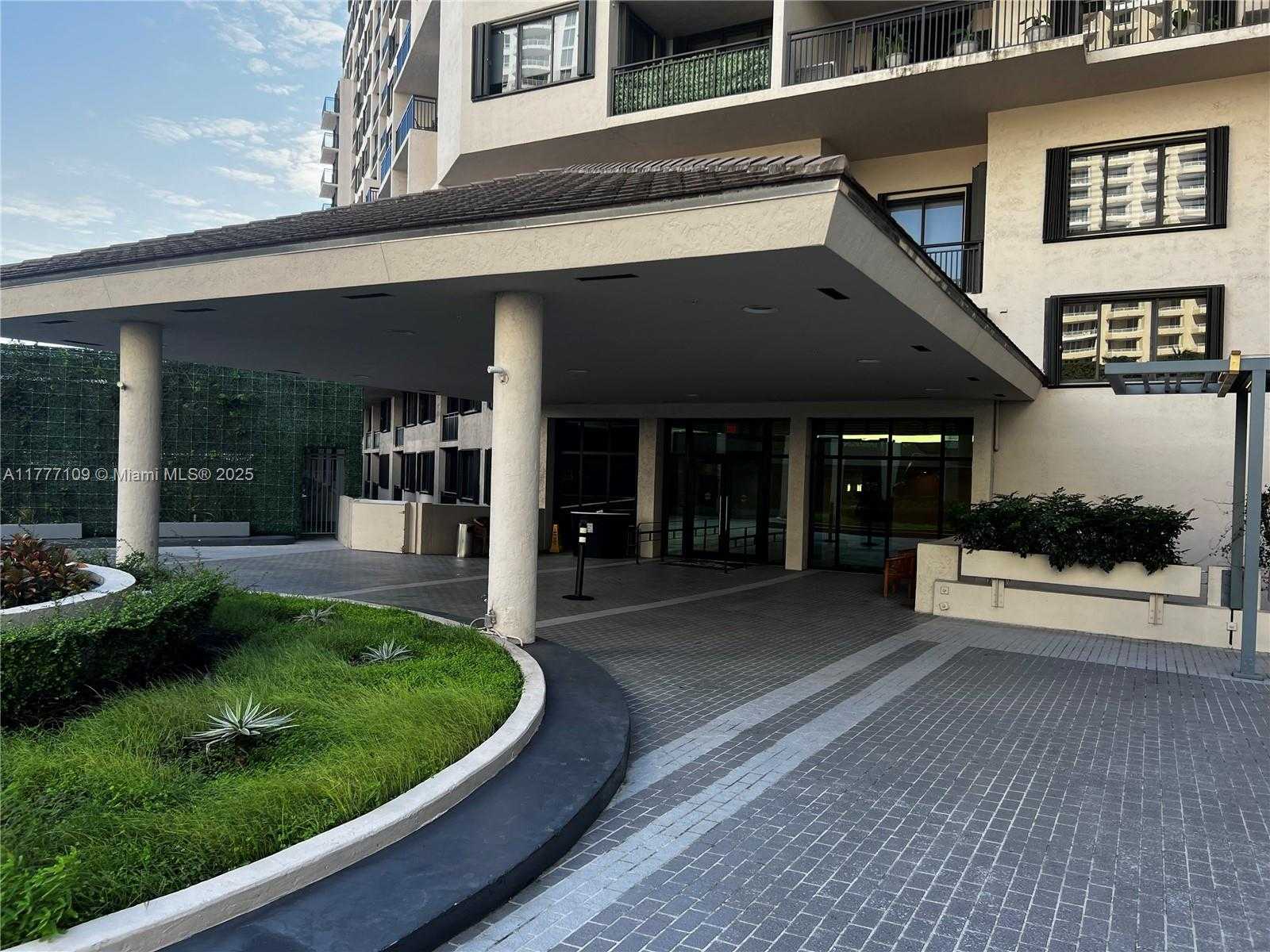 Small Image of 540 BRICKELL KEY DR #1226, Miami Number 10