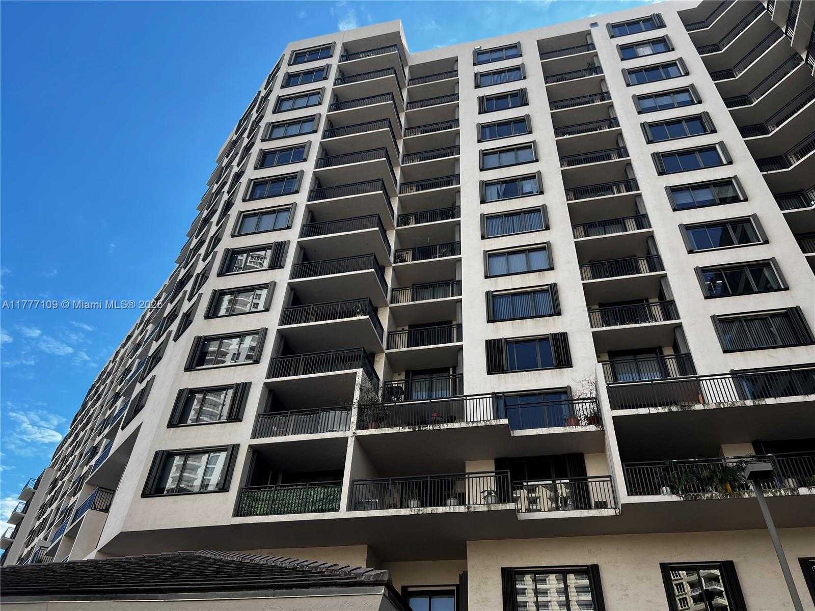 Small Image of 540 BRICKELL KEY DR #1226, Miami Number 11