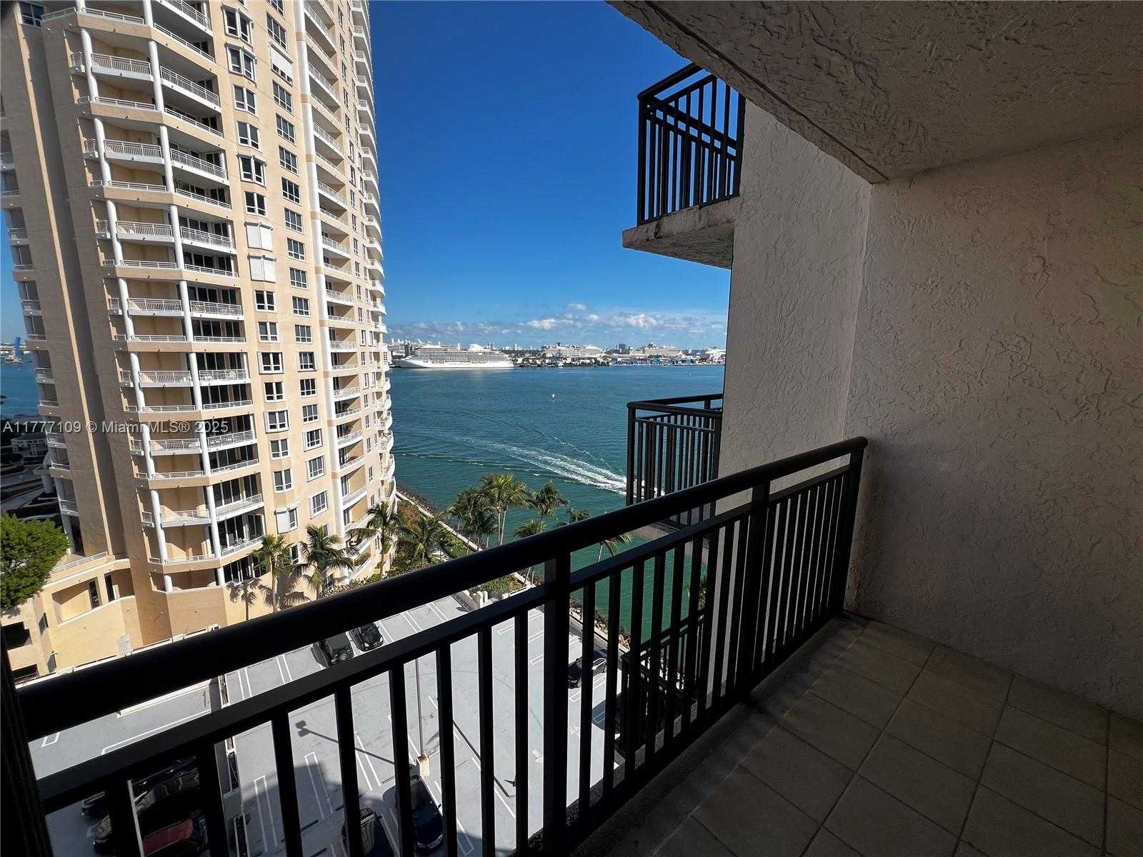 Small Image of 540 BRICKELL KEY DR #1226, Miami Number 18