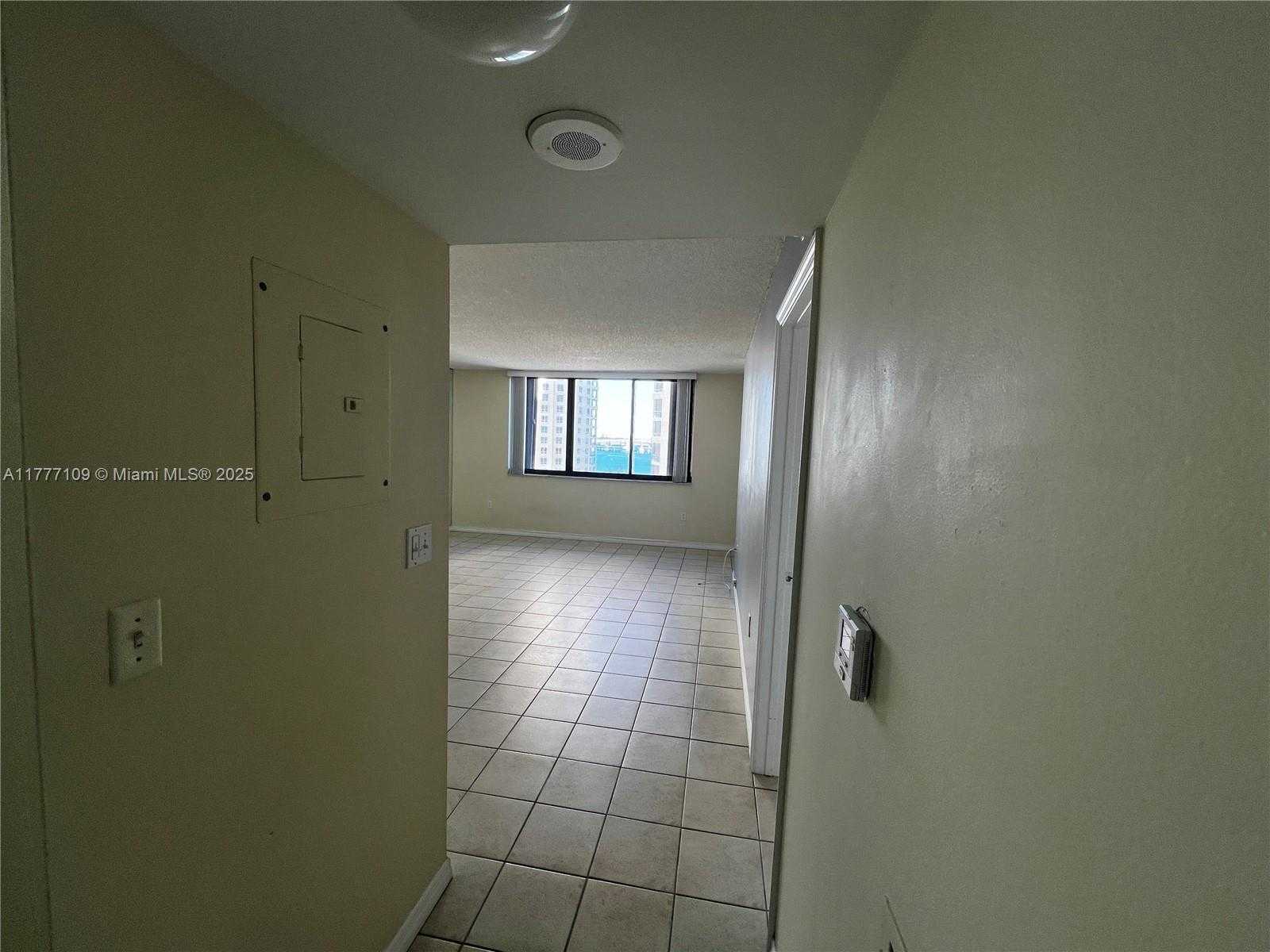 Small Image of 540 BRICKELL KEY DR #1226, Miami Number 23