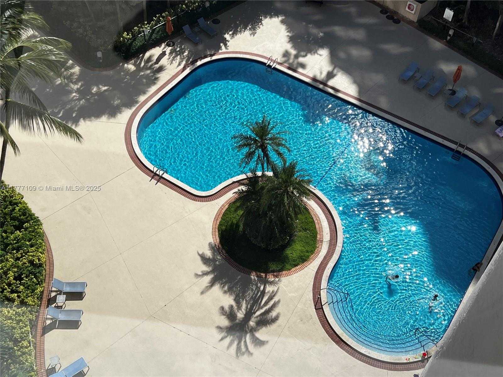 Small Image of 540 BRICKELL KEY DR #1226, Miami Number 42