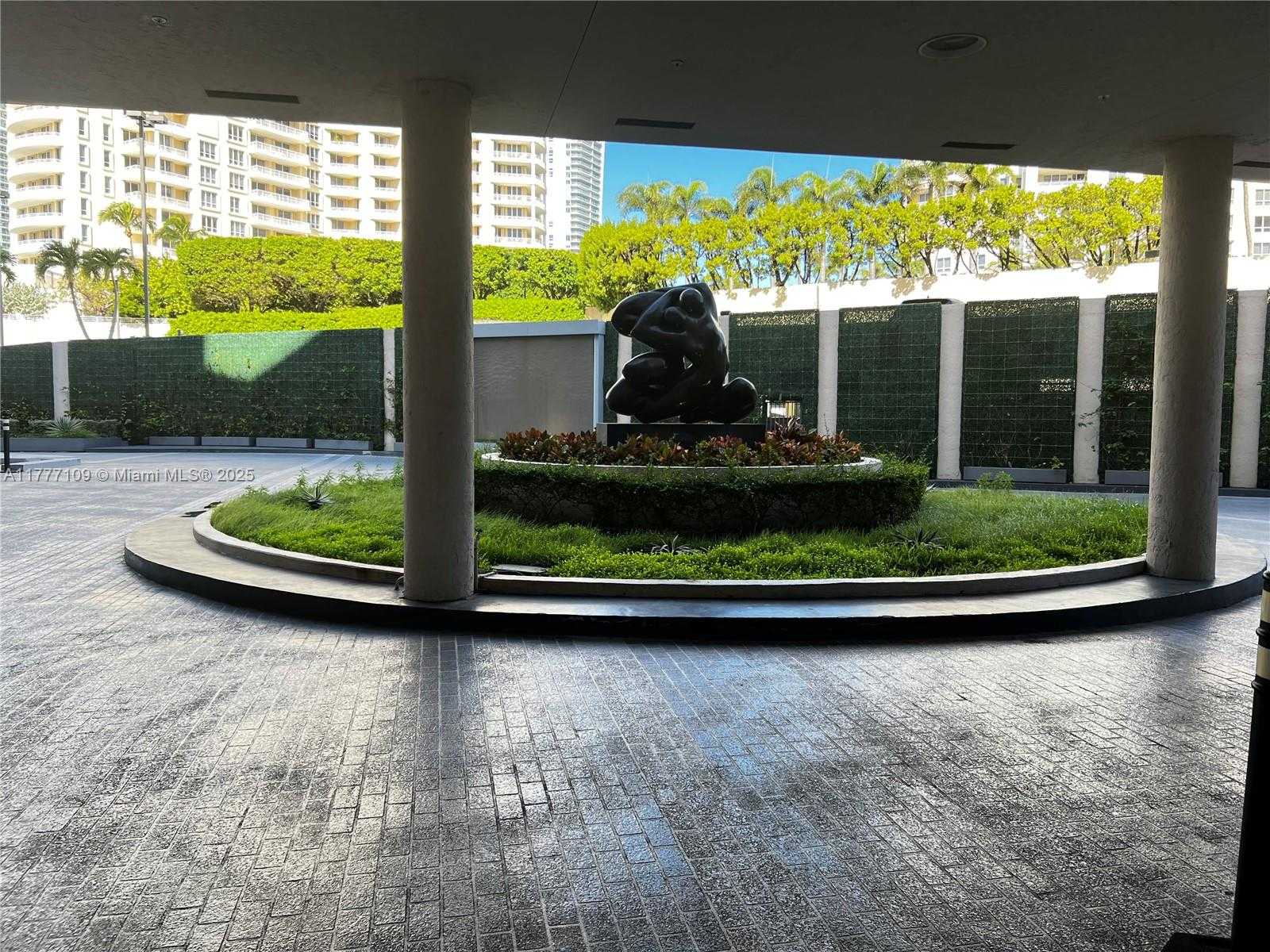 Small Image of 540 BRICKELL KEY DR #1226, Miami Number 6
