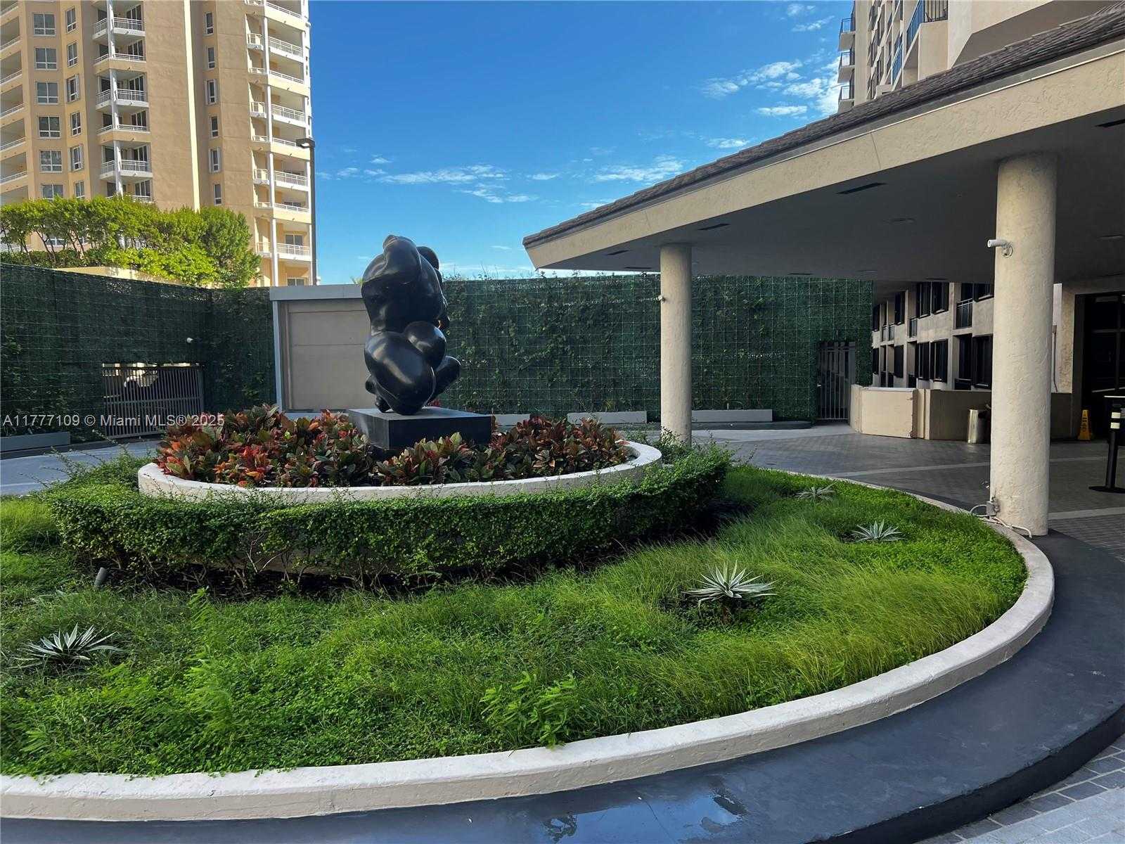 Small Image of 540 BRICKELL KEY DR #1226, Miami Number 8