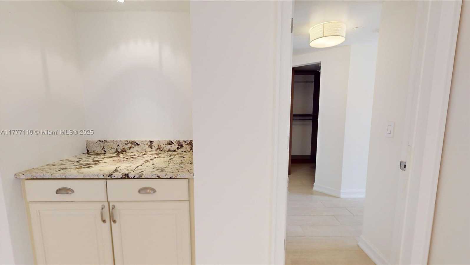 Small Image of 20191 EAST COUNTRY CLUB DR #408, Aventura Number 13