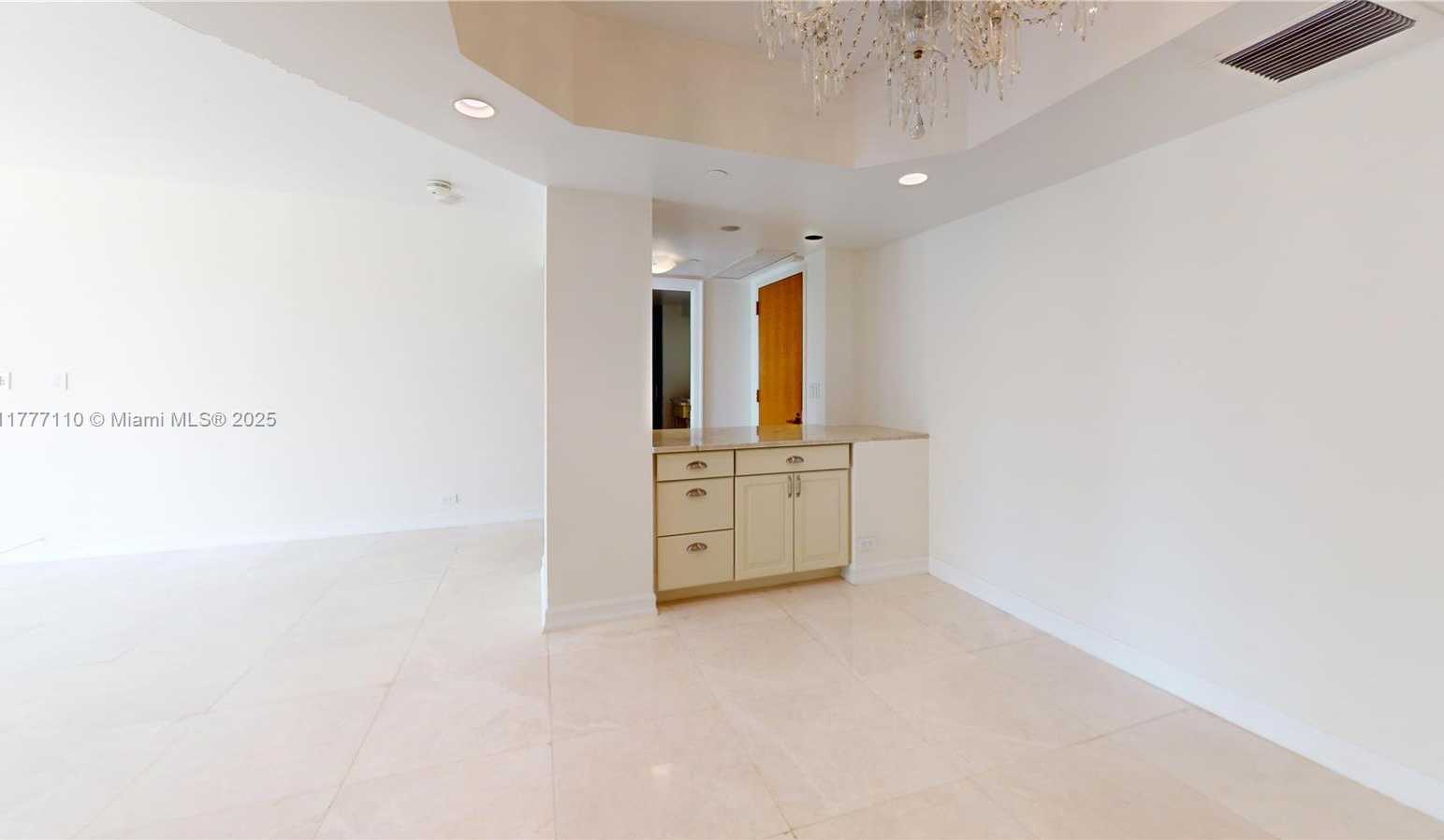 Small Image of 20191 EAST COUNTRY CLUB DR #408, Aventura Number 16