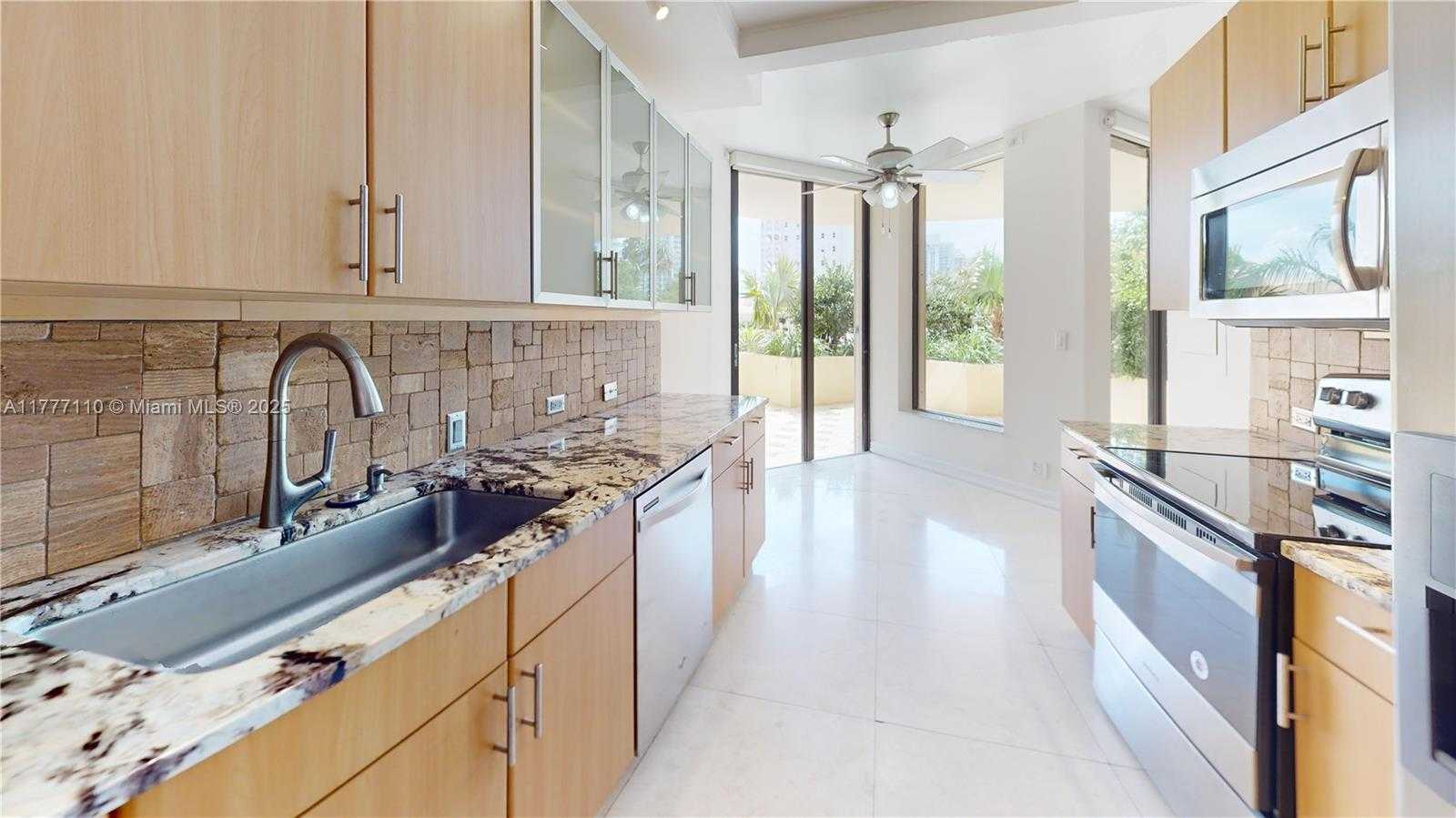 Small Image of 20191 EAST COUNTRY CLUB DR #408, Aventura Number 19