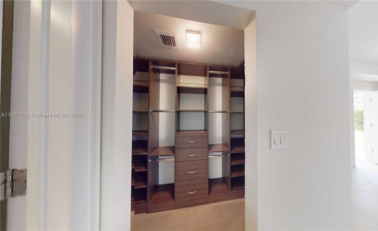 Small Image of 20191 EAST COUNTRY CLUB DR #408, Aventura Number 23